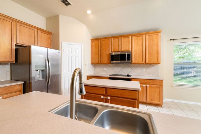 2420 Bent Trail, Mansfield, TX 76063