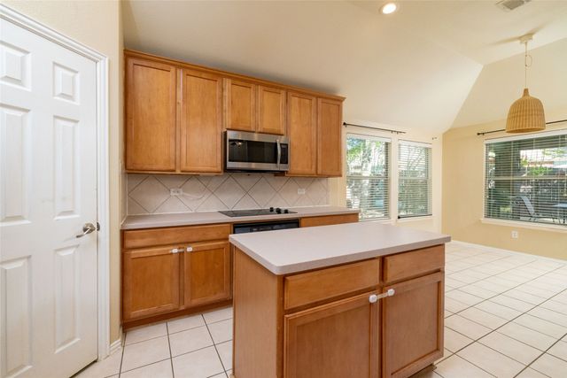 2420 Bent Trail, Mansfield, TX 76063