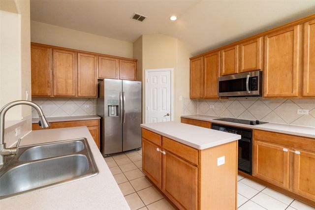 2420 Bent Trail, Mansfield, TX 76063