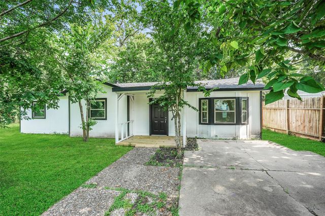 725 Lafayette Street, Hempstead, TX 77445