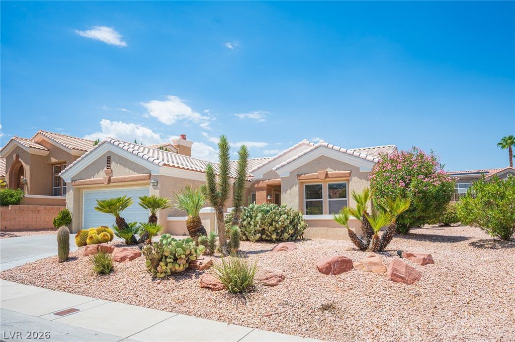 10820 Mission Lakes Avenue, Las Vegas, NV 89134 — photo 2