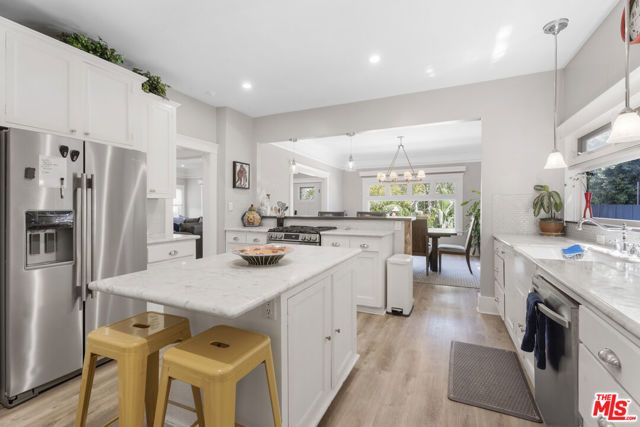 937 S Tremaine Avenue, Los Angeles, CA 90019