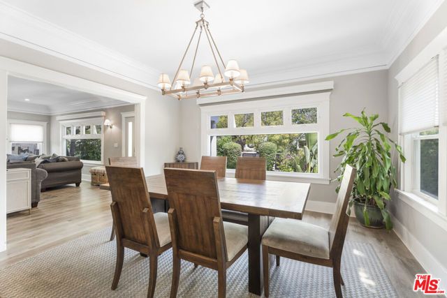 937 S Tremaine Avenue, Los Angeles, CA 90019