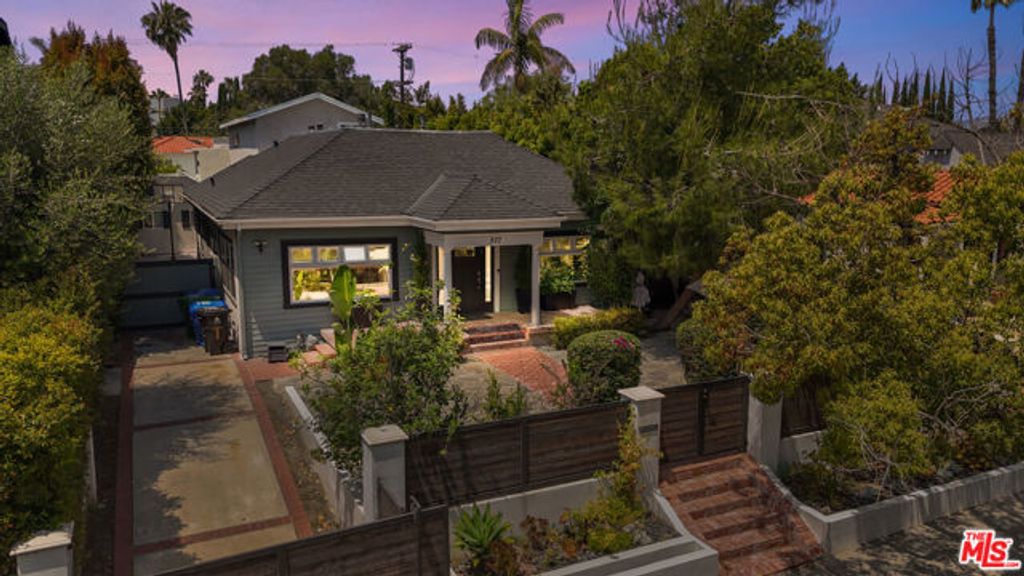 937 S Tremaine Avenue, Los Angeles, CA 90019