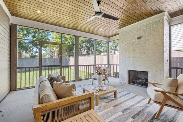 916B Gale Ln, Nashville, TN 37204
