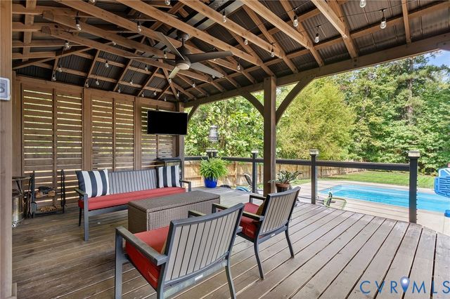 10744 Providence Park Dr, Ashland, VA 23005