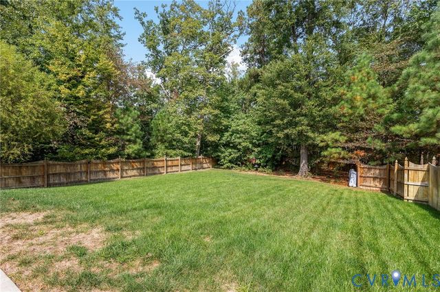 10744 Providence Park Dr, Ashland, VA 23005