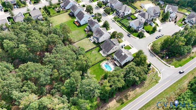 10744 Providence Park Dr, Ashland, VA 23005