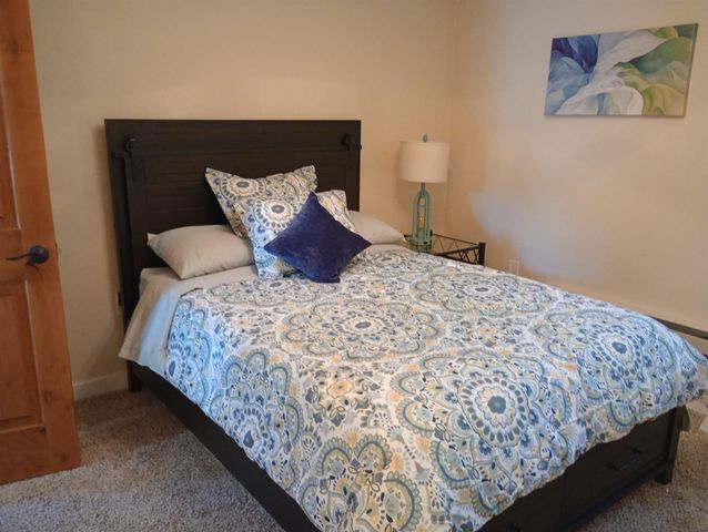 1011 US Route 4, Canaan, NH 03741