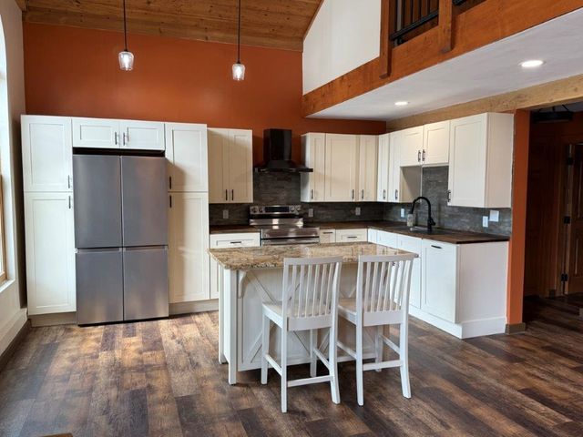 1011 US Route 4, Canaan, NH 03741