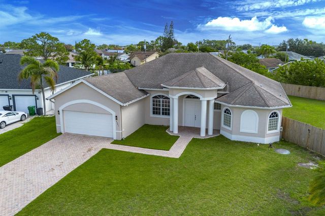 2301 SW Vale, Port St. Lucie, FL 34953