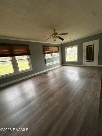 8715 Champagne Drive, Youngsville, LA 70592