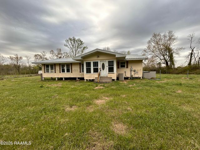 8715 Champagne Drive, Youngsville, LA 70592