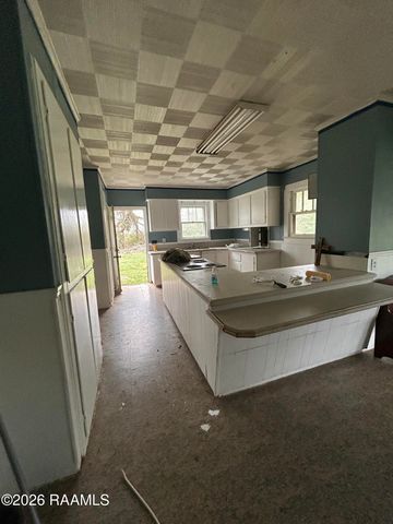 8715 Champagne Drive, Youngsville, LA 70592