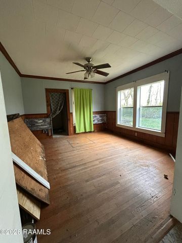 8715 Champagne Drive, Youngsville, LA 70592