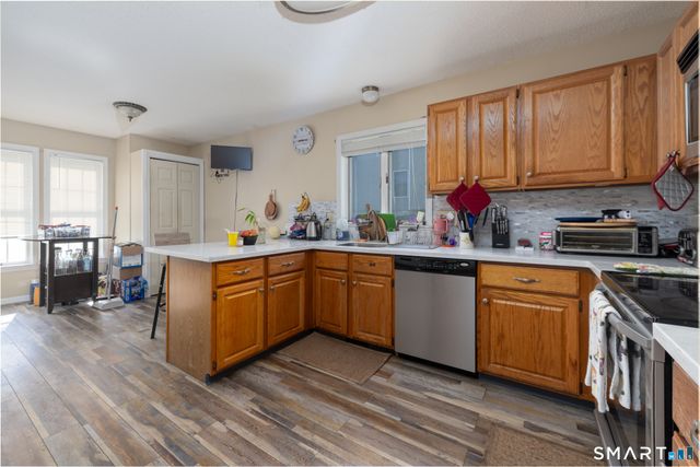 205 Oakbrook Lane, Torrington, CT 06790