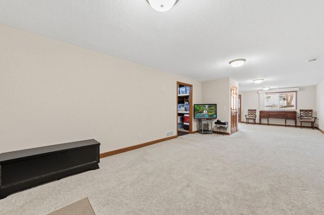 11038 16th Street NE, Saint Michael, MN 55376