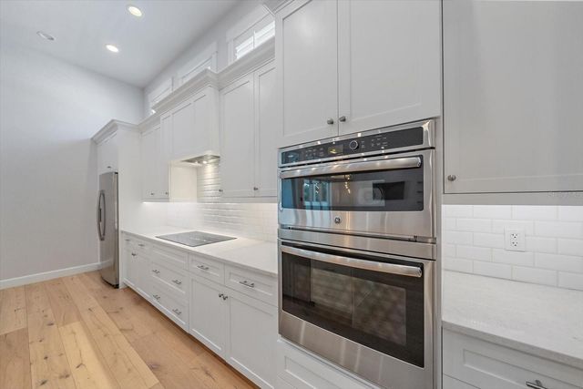 2436 ARLINGTON STREET, Sarasota, FL 34239