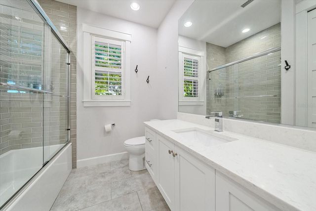 2436 ARLINGTON STREET, Sarasota, FL 34239