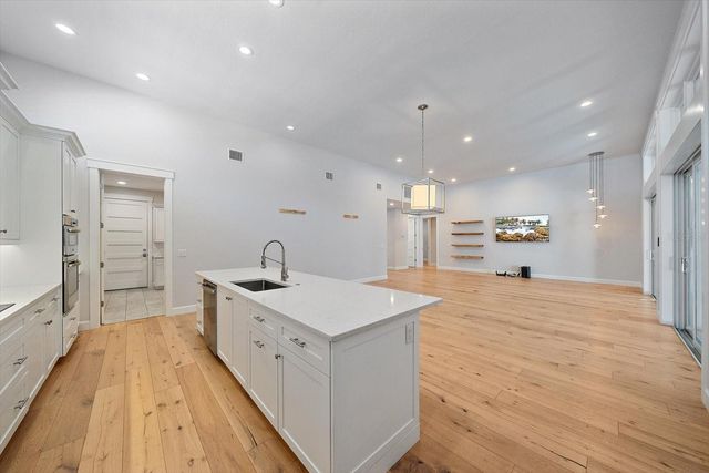 2436 ARLINGTON STREET, Sarasota, FL 34239