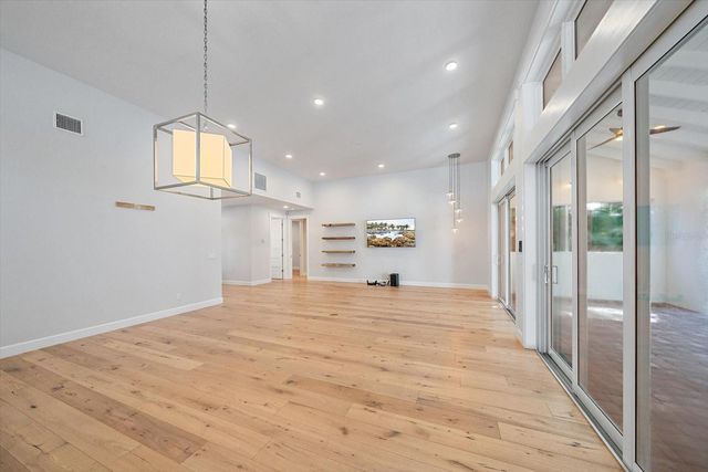 2436 ARLINGTON STREET, Sarasota, FL 34239