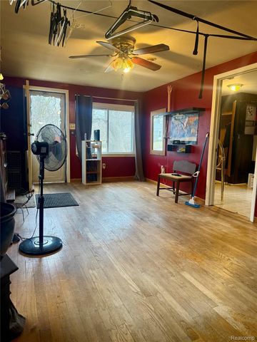 3313 Dallas Avenue, Warren, MI 48091