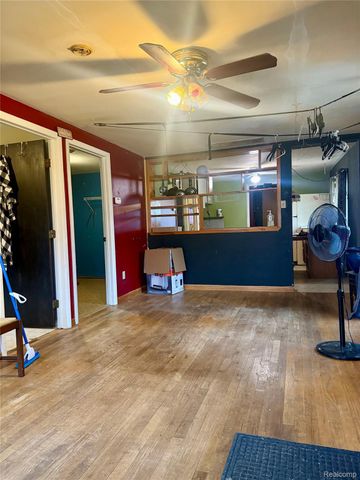 3313 Dallas Avenue, Warren, MI 48091