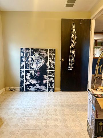 3313 Dallas Avenue, Warren, MI 48091