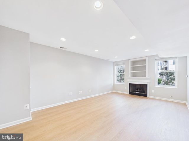 20409 BRIGHTWATER PL, Sterling, VA 20165