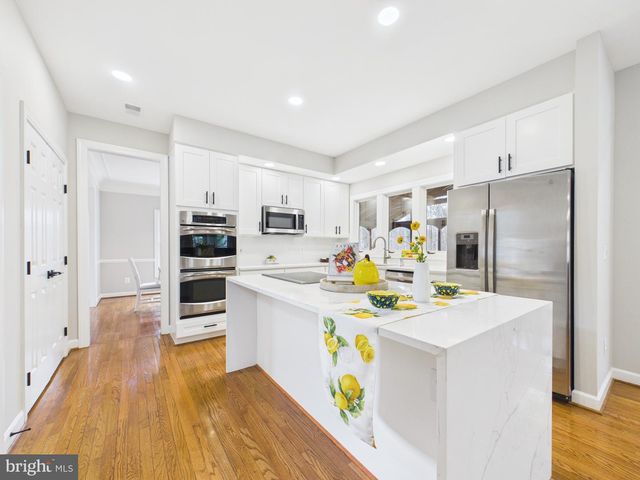 20409 BRIGHTWATER PL, Sterling, VA 20165