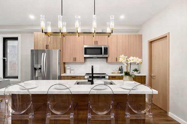 14 Schuyler 3, Boston, MA 02121