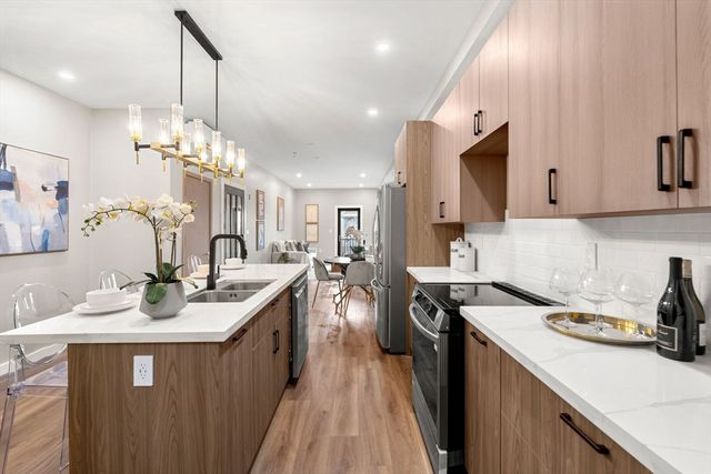 14 Schuyler 3, Boston, MA 02121