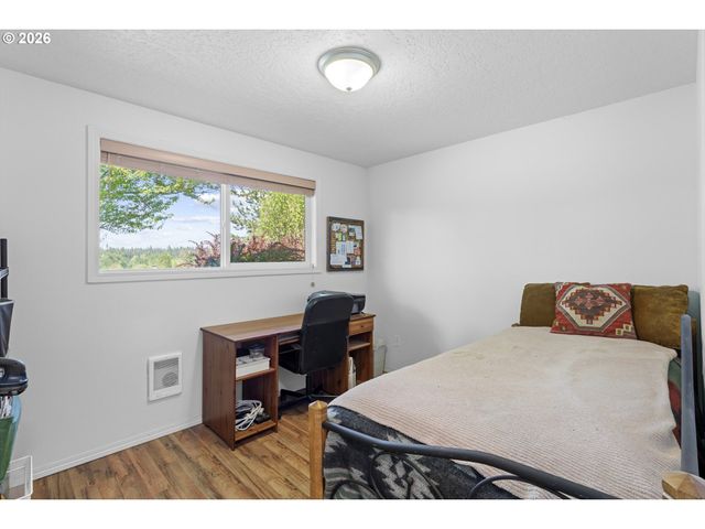 9831 MARQUAM Cir, Molalla, OR 97038