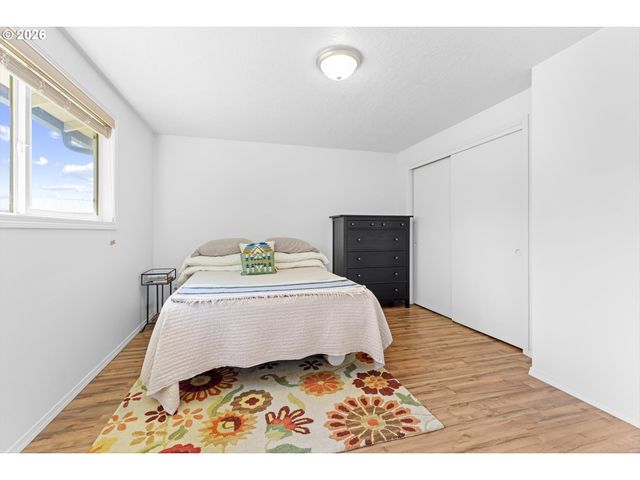 9831 MARQUAM Cir, Molalla, OR 97038