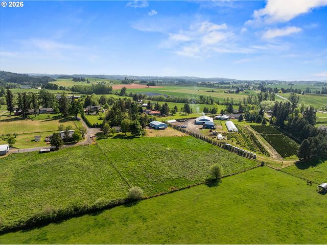 9831 MARQUAM Cir, Molalla, OR 97038