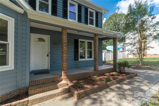 10717 Danesway Lane, Cornelius, NC 28031