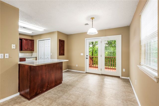 12 Marisco Lane, Bella Vista, AR 72715