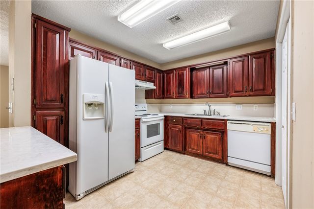 12 Marisco Lane, Bella Vista, AR 72715