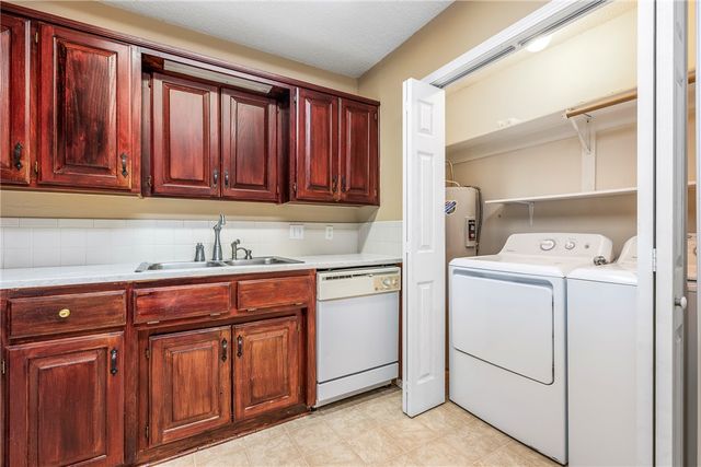 12 Marisco Lane, Bella Vista, AR 72715