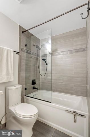 11520 POPES HEAD RD, Fairfax, VA 22030