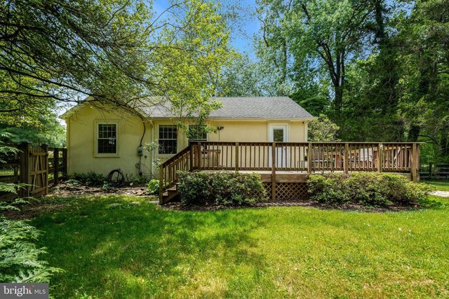 11520 POPES HEAD RD, Fairfax, VA 22030