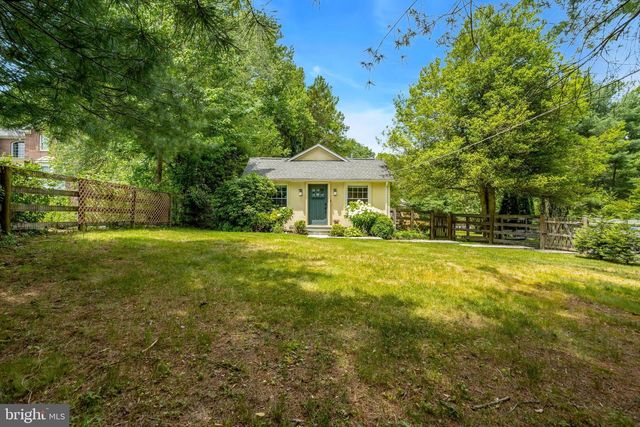 11520 POPES HEAD RD, Fairfax, VA 22030