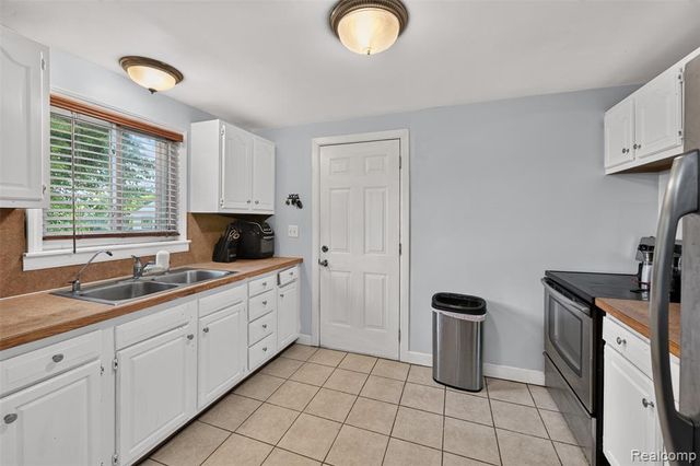 7369 N Webster Road, Mount Morris, MI 48458