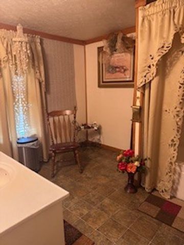 67 Conditt Hollow Rd, Elmwood, TN 38560