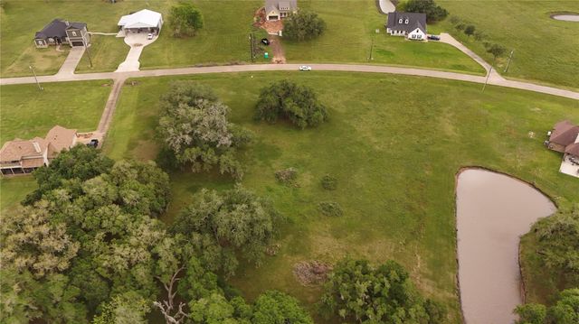 1207 Mill Road, Angleton, TX 77515