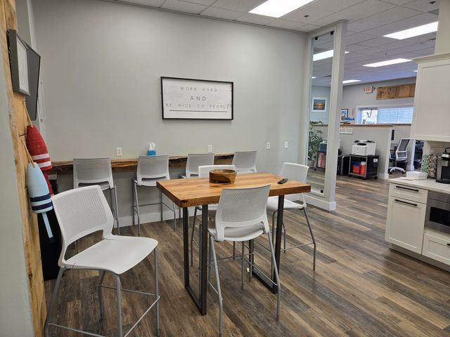 68 Center Street STE 17, Hyannis, MA 02601