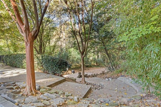 221 Semel NW Circle 255, Atlanta, GA 30309