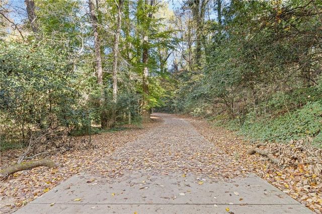 221 Semel NW Circle 255, Atlanta, GA 30309