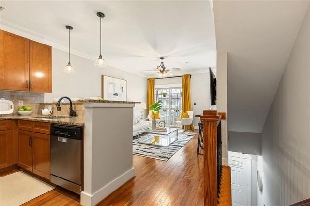 221 Semel NW Circle 255, Atlanta, GA 30309