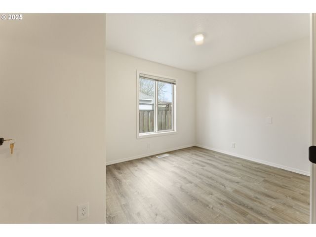 1530 Se 5TH St, Gresham, OR 97080